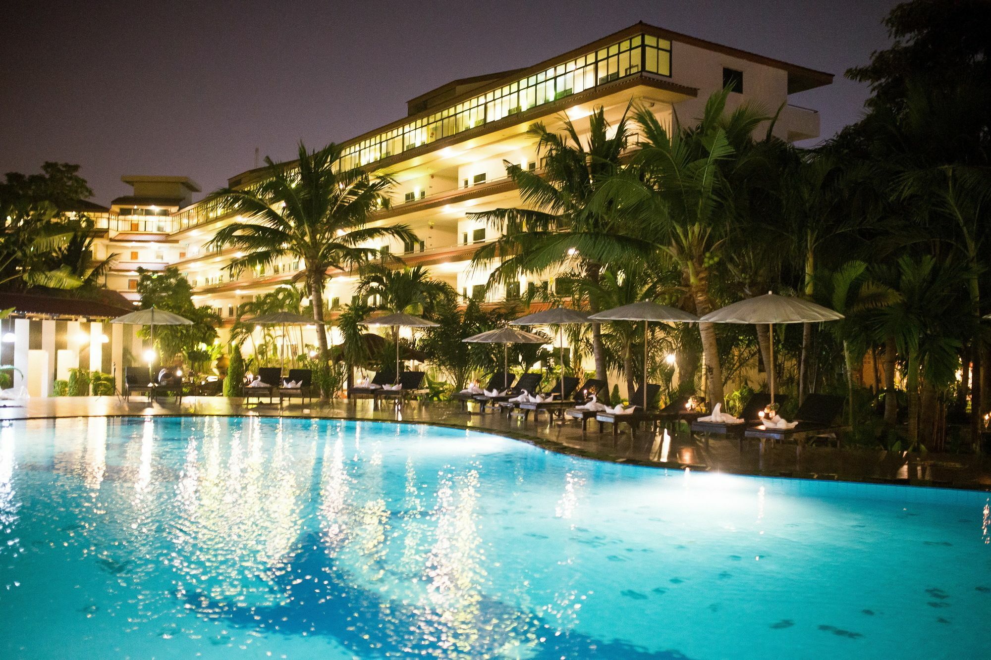 Marble Garden View Resort Паттайя Экстерьер фото